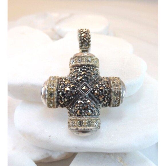VTG Sterling Silver Real Marcasite Cross Oxidized Pendant Lock Bail - Picture 1 of 9